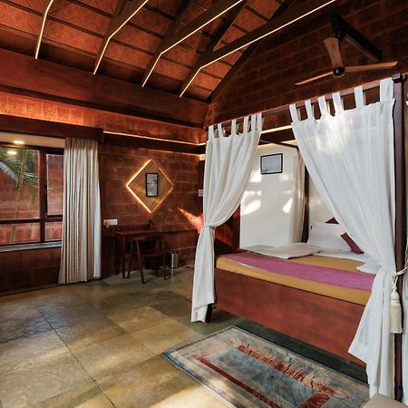 Sai Vishram Beach Resort Bainduru Eksteriør bilde