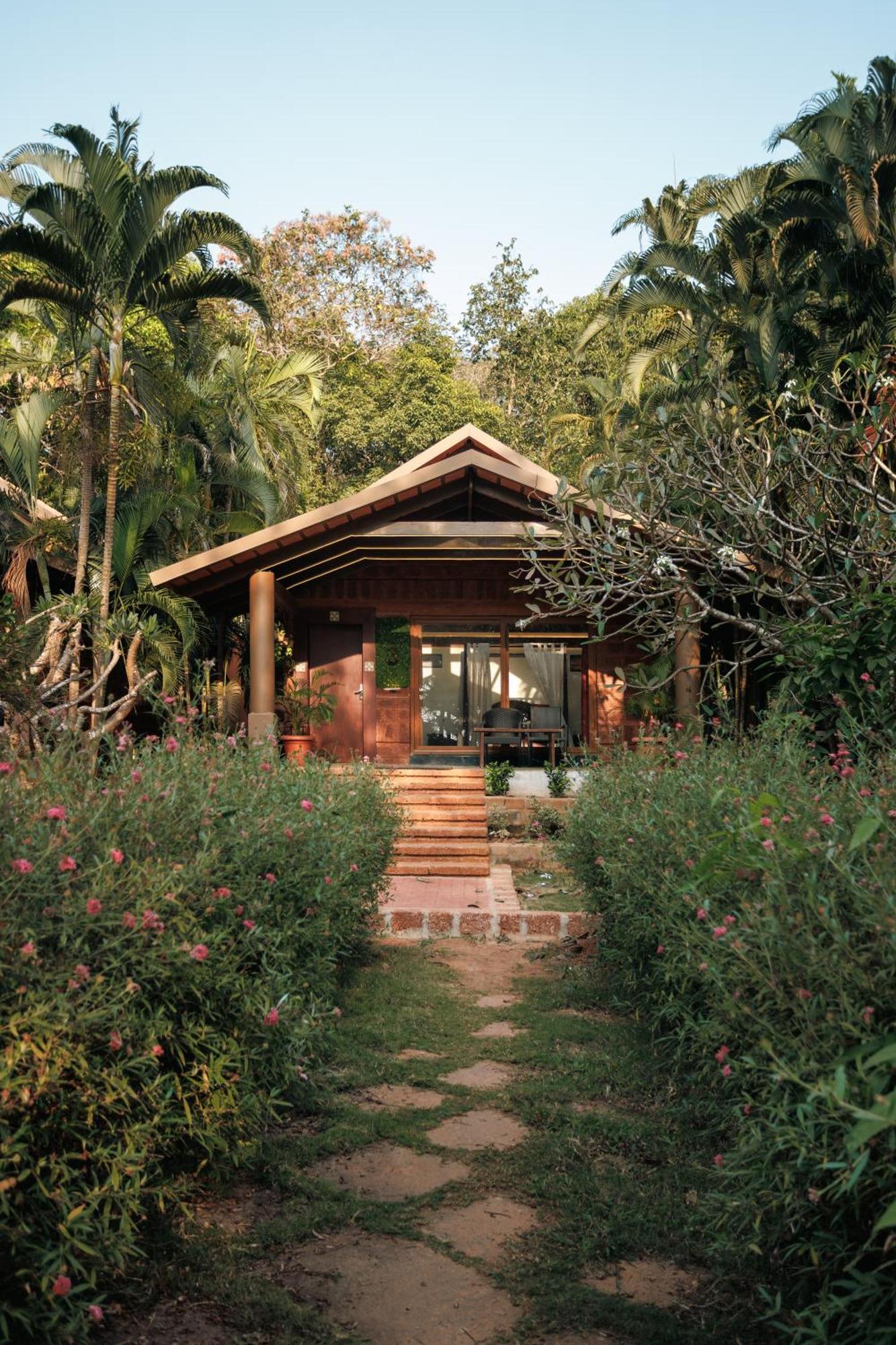 Sai Vishram Beach Resort Bainduru Eksteriør bilde