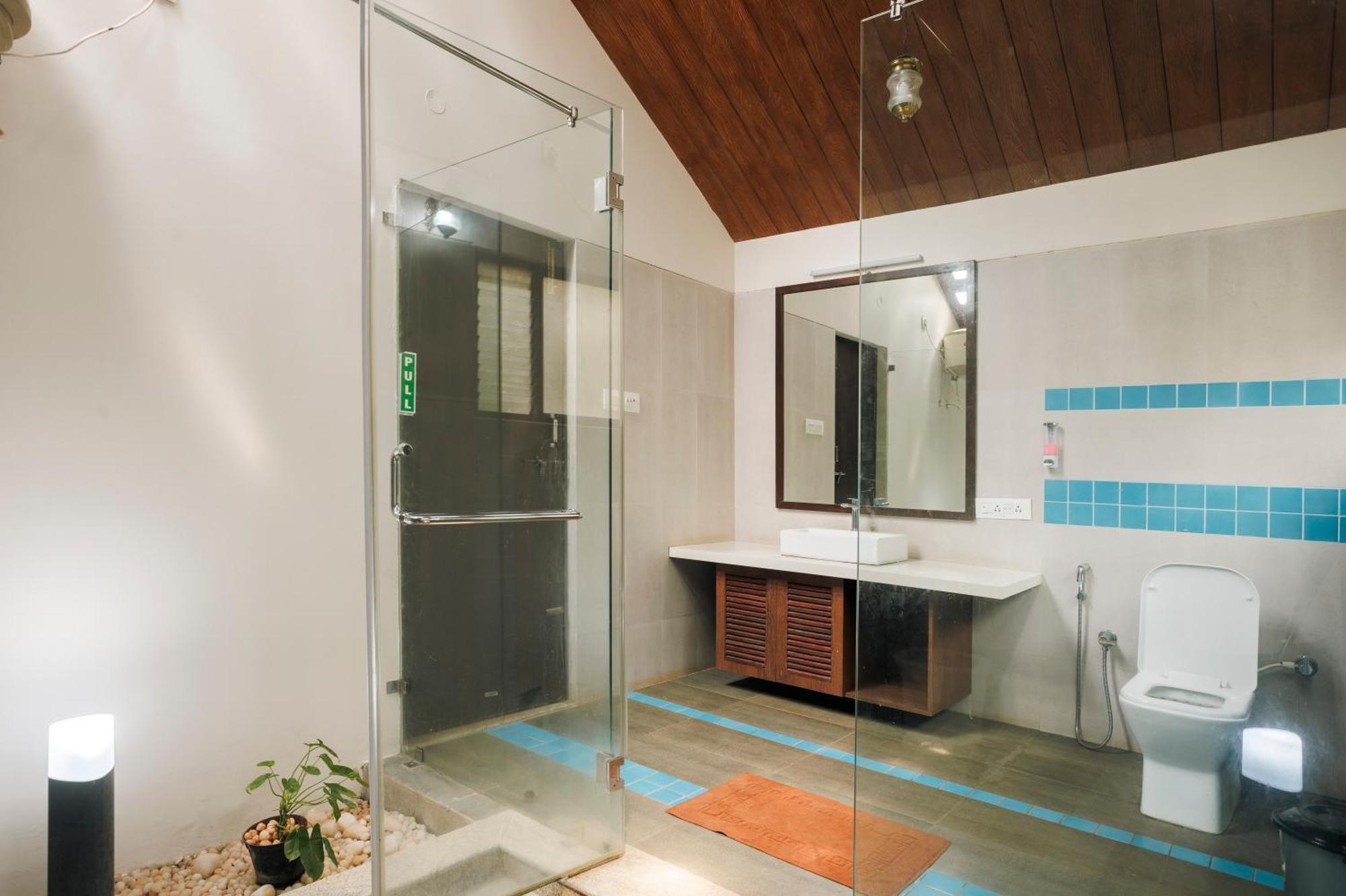 Sai Vishram Beach Resort Bainduru Eksteriør bilde