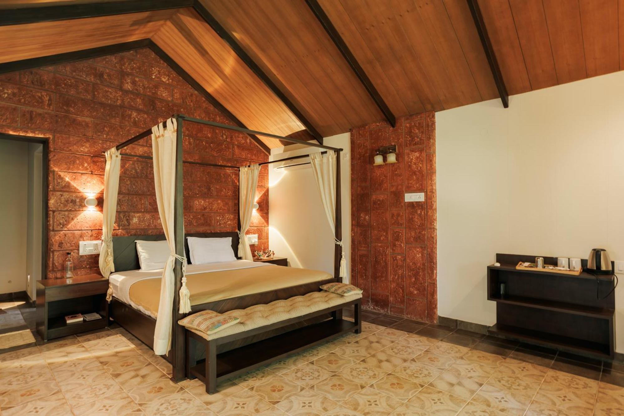 Sai Vishram Beach Resort Bainduru Eksteriør bilde
