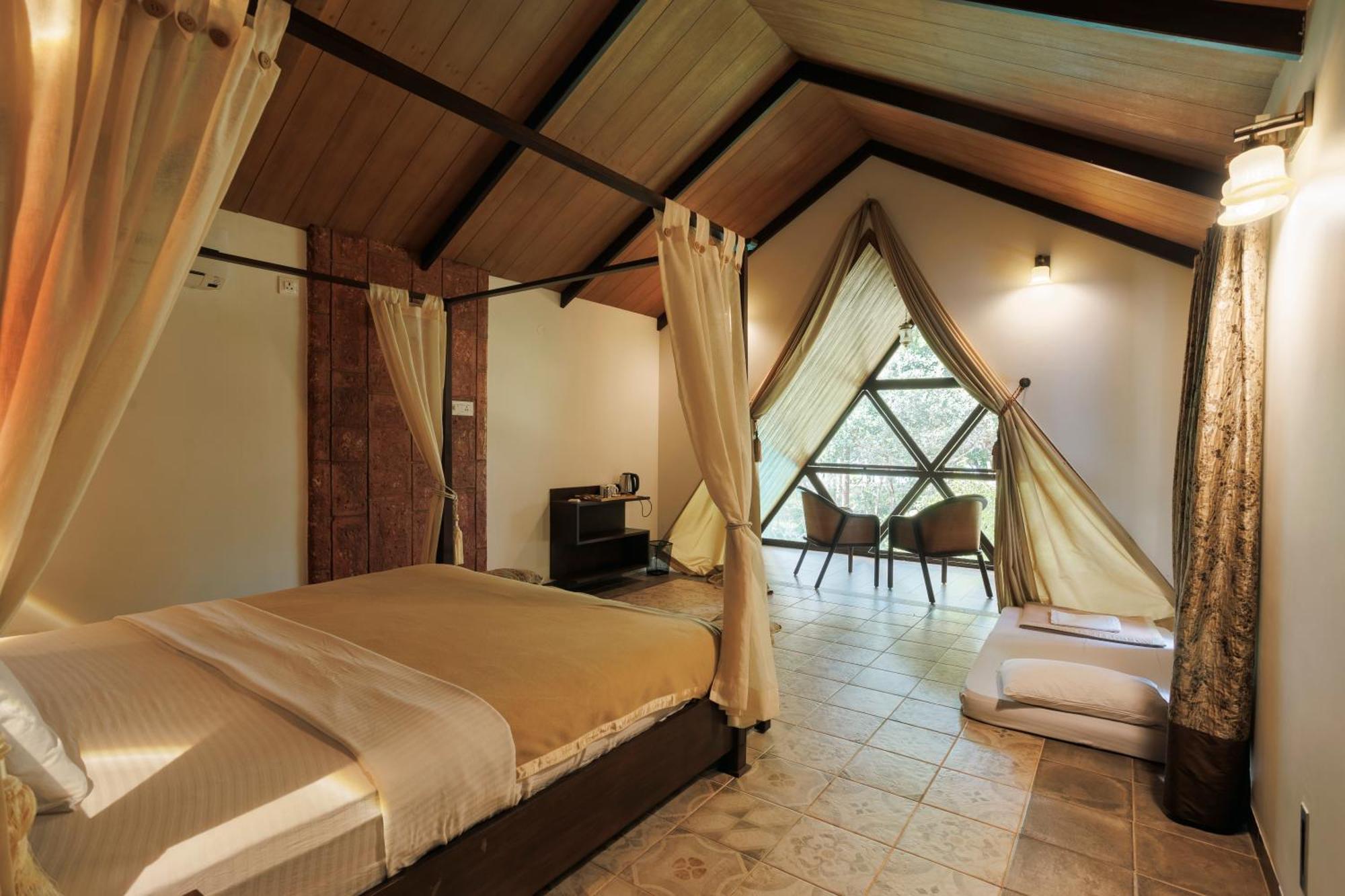 Sai Vishram Beach Resort Bainduru Eksteriør bilde