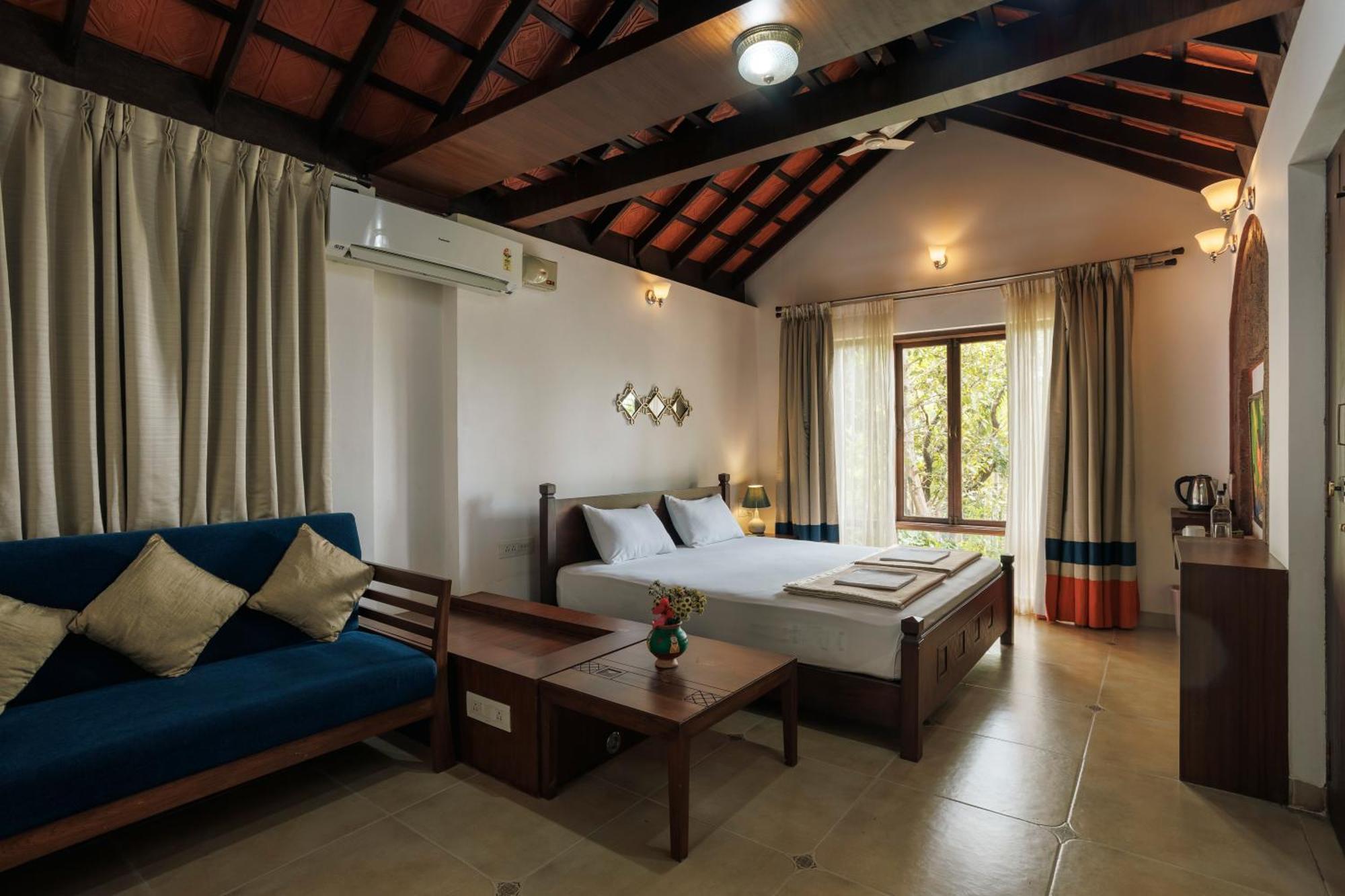 Sai Vishram Beach Resort Bainduru Eksteriør bilde