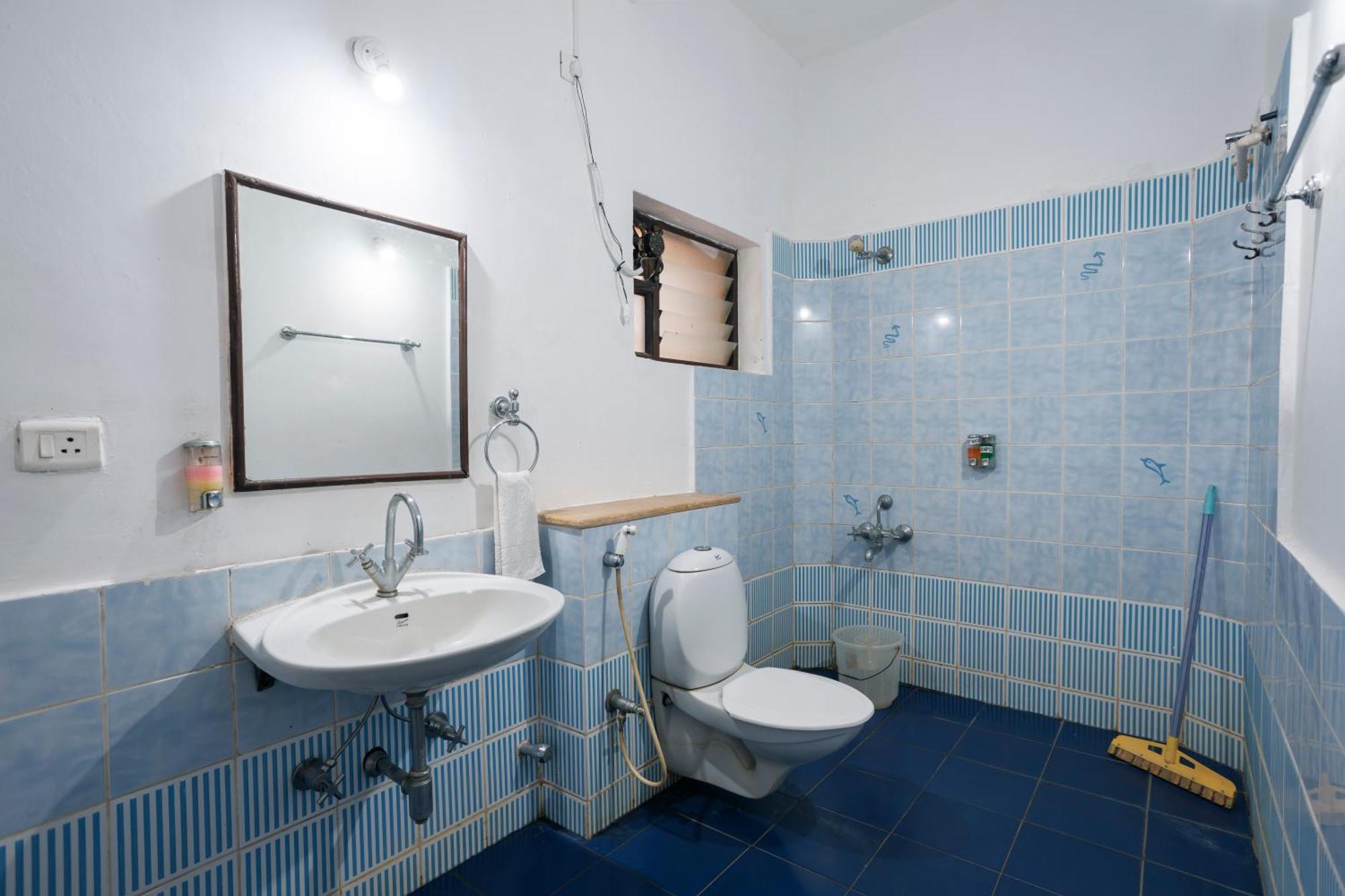Sai Vishram Beach Resort Bainduru Eksteriør bilde