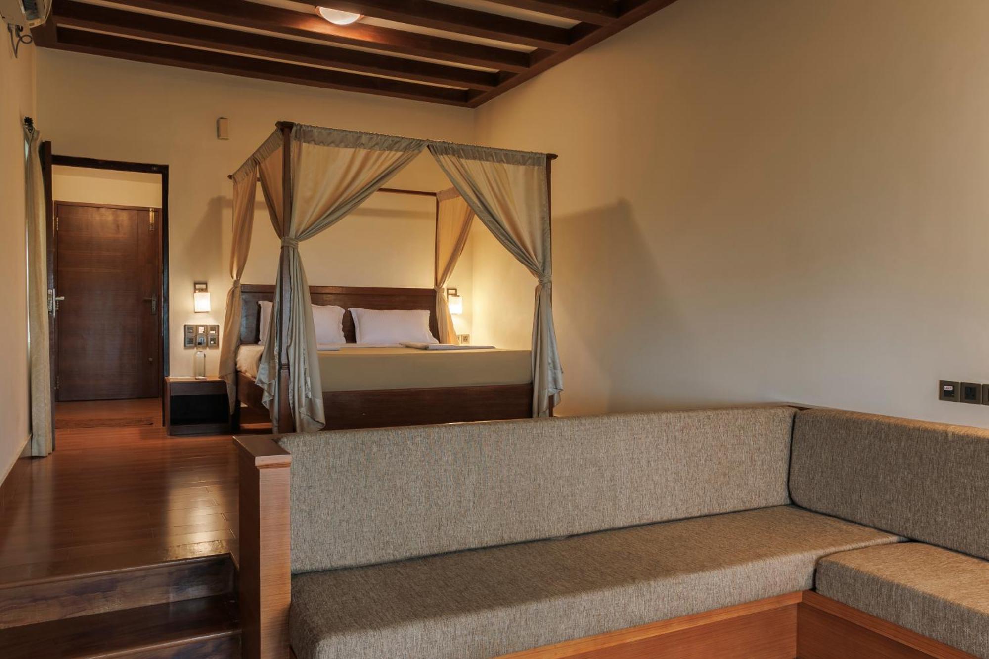 Sai Vishram Beach Resort Bainduru Eksteriør bilde