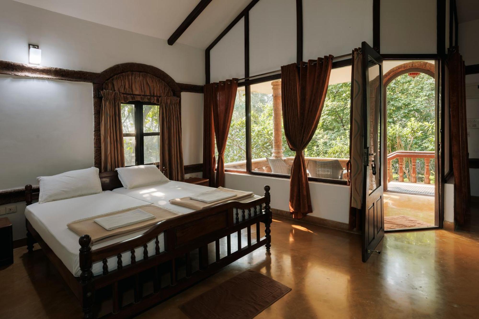 Sai Vishram Beach Resort Bainduru Eksteriør bilde